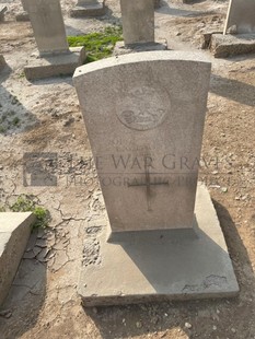 BAGHDAD (NORTH GATE) WAR CEMETERY - LAPHAM, E G